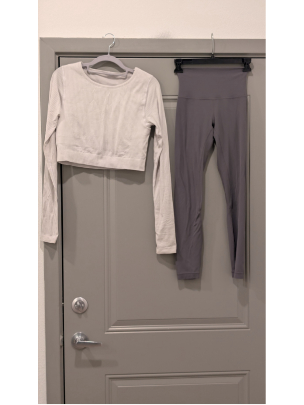 Lululemon 2 Piece Bundle Ribbed Crop Long Sleeve Top + High Rise Leggings
